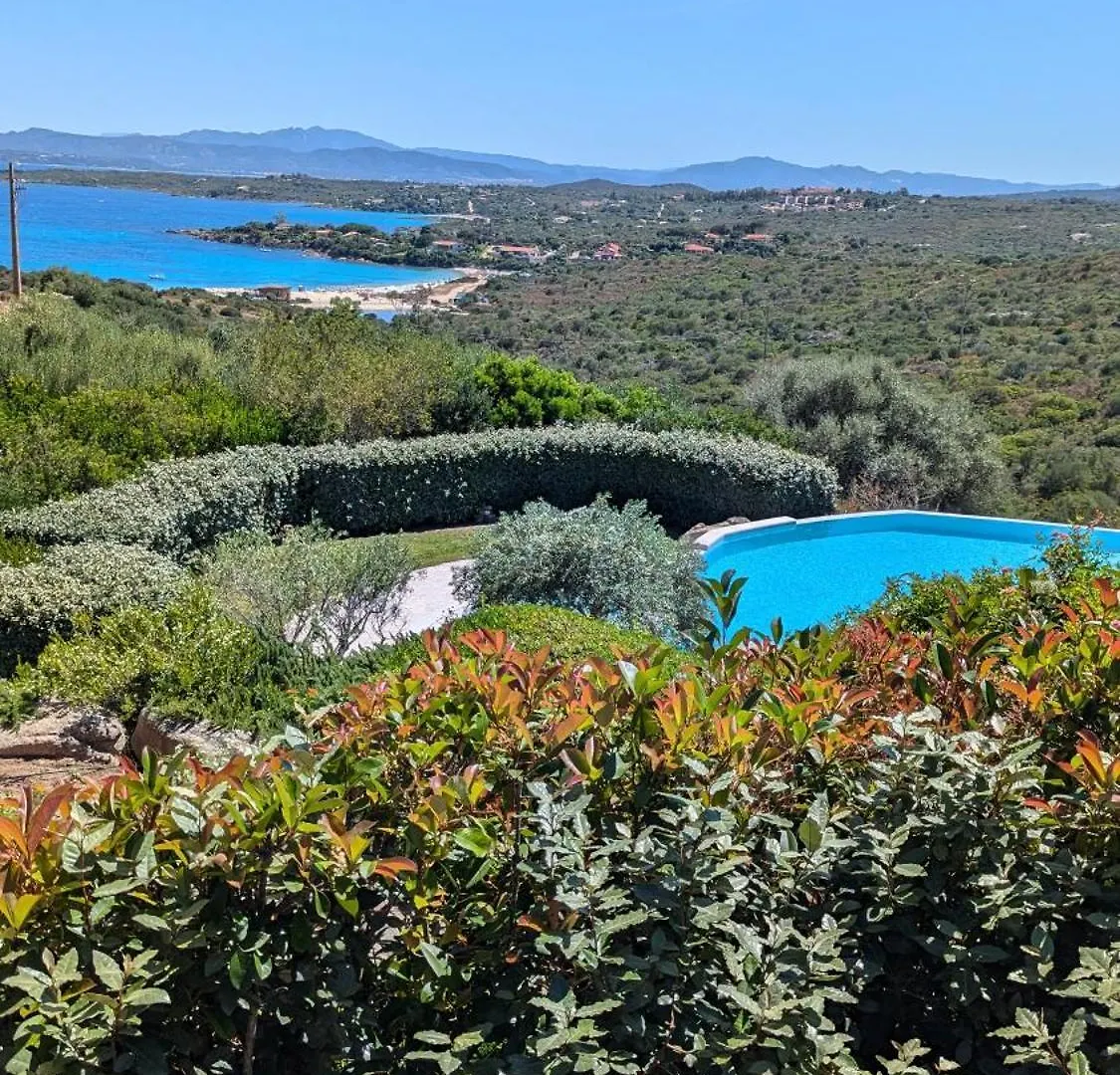 Walk To The Beach From Casa Bianca At Cala Sassari Marinella  Holiday home Marinella (Sardinia)